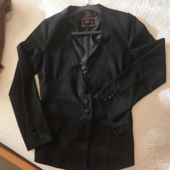 Jacket - Picture 1 of 4